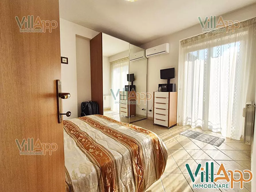 Immagine 8 di Villa in vendita  in Via del Mirto 7 a Fondi