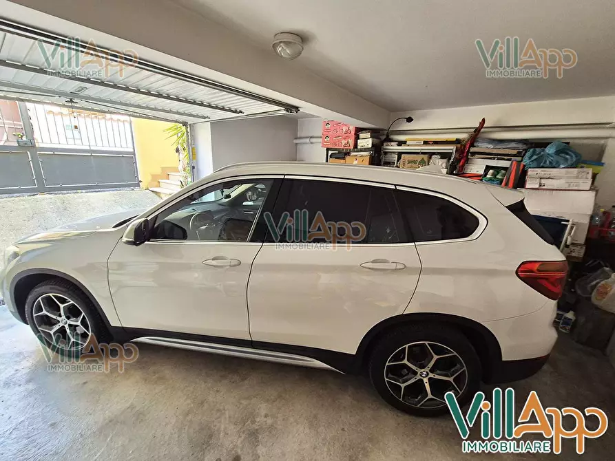 Immagine 3 di Villa in vendita  in Via del Mirto 7 a Fondi