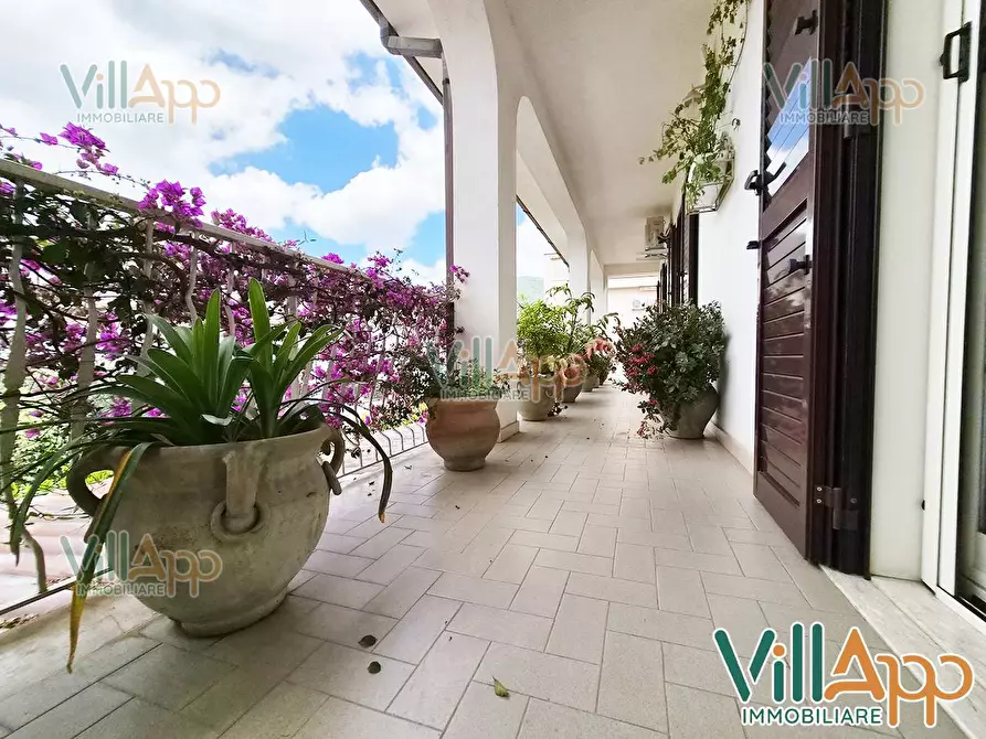 Immagine 3 di Villa in vendita  in Via Malta 20 a Fondi