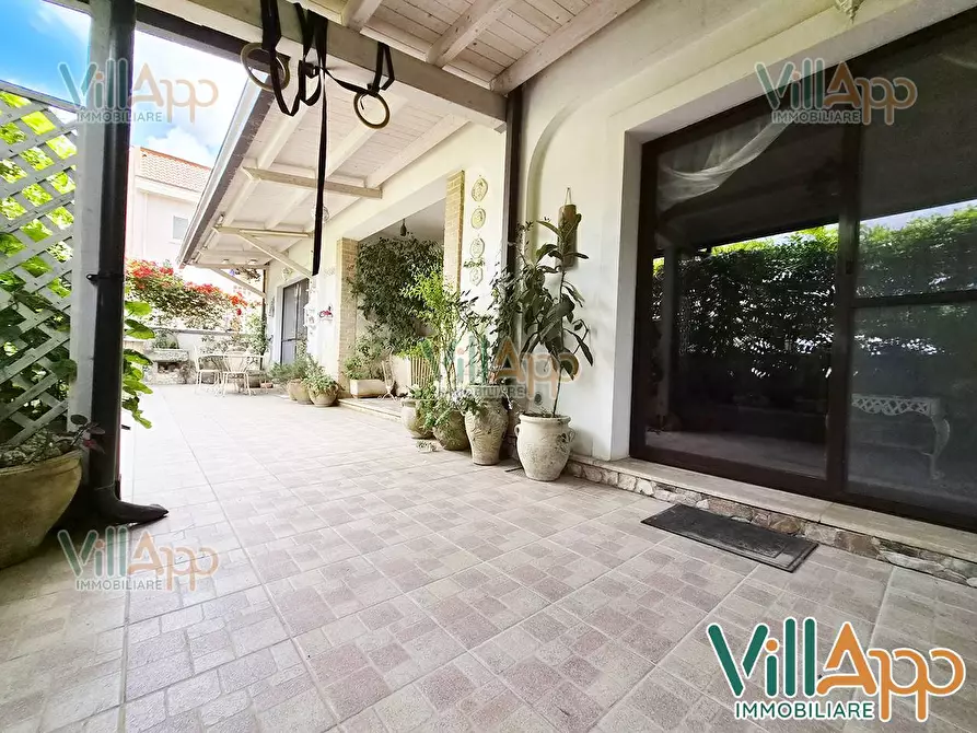 Immagine 20 di Villa in vendita  in Via Malta 20 a Fondi