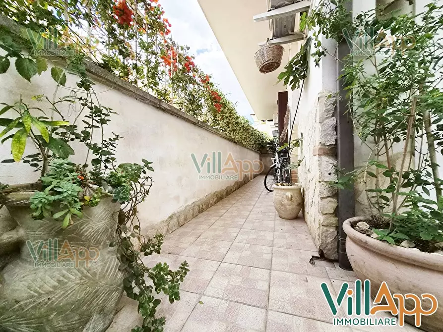 Immagine 21 di Villa in vendita  in Via Malta 20 a Fondi