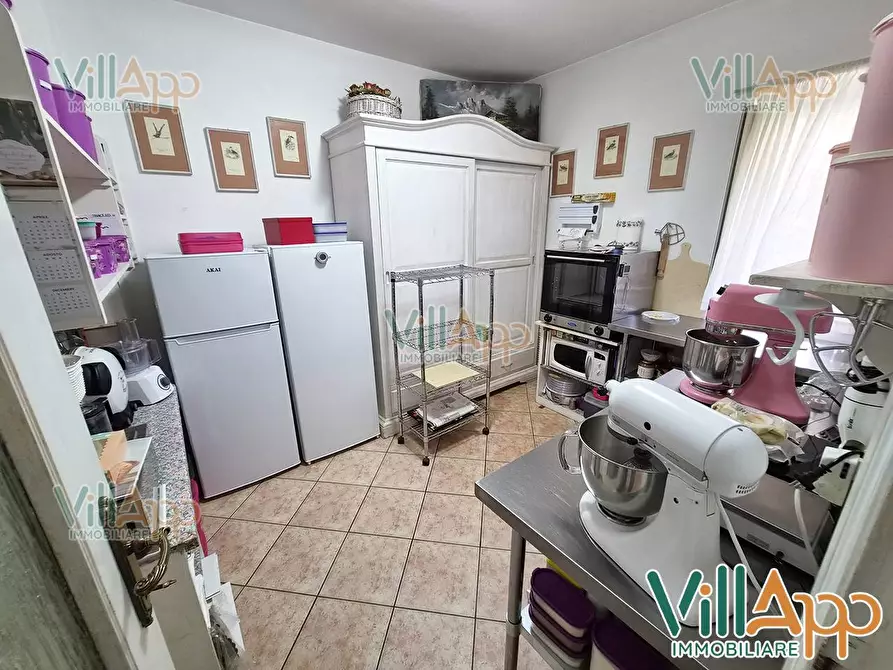 Immagine 7 di Villa in vendita  in Via Malta 20 a Fondi