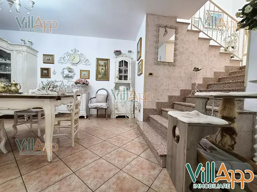 Immagine 29 di Villa in vendita  in Via Malta 20 a Fondi