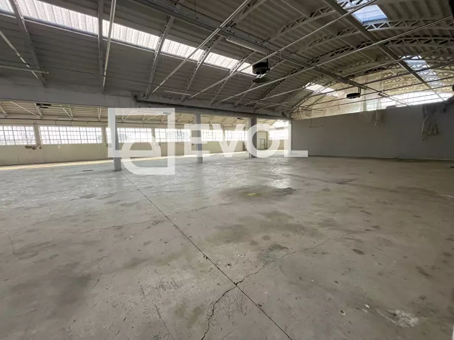 Immagine 3 di Capannone industriale in vendita  in Vittorio Veneto a Manzano