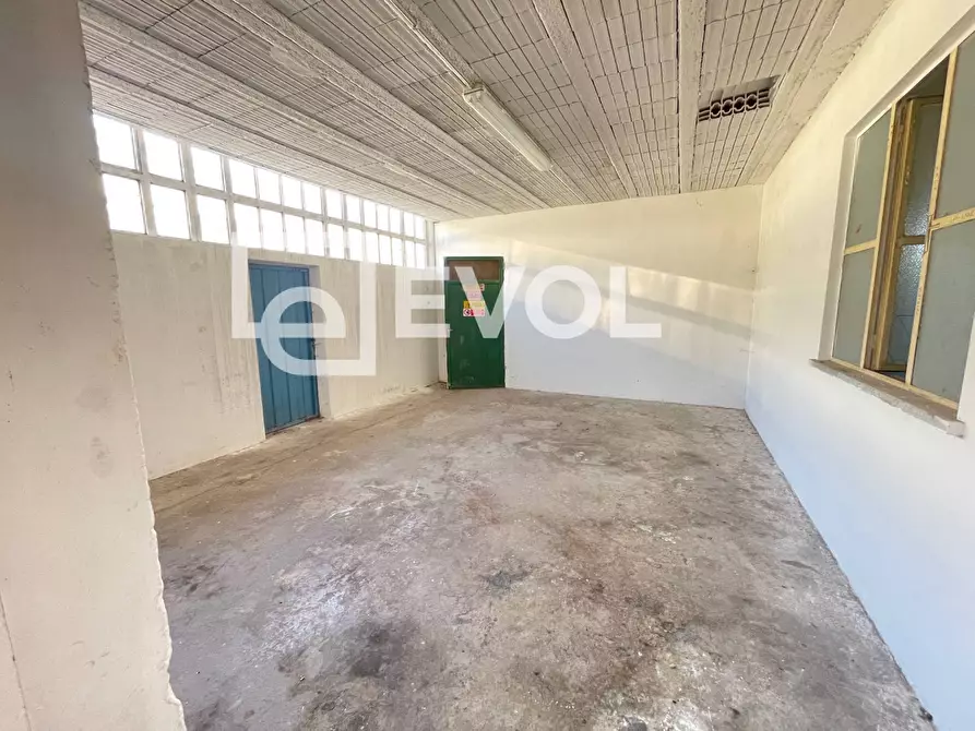 Immagine 15 di Capannone industriale in vendita  in Vittorio Veneto a Manzano