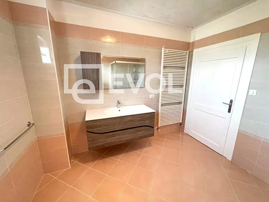 Immagine 23 di Villa in vendita  in Via Caterina Percoto 5 a Rivignano Teor