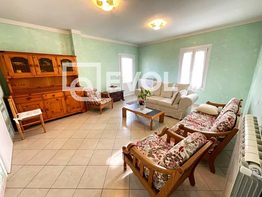 Immagine 12 di Villa in vendita  in Via Caterina Percoto 5 a Rivignano Teor