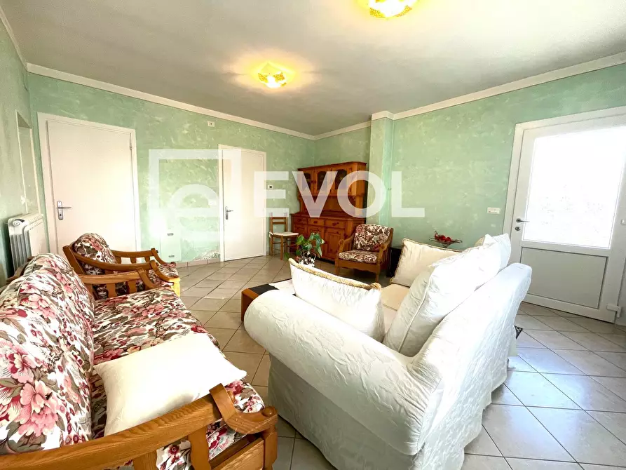 Immagine 13 di Villa in vendita  in Via Caterina Percoto 5 a Rivignano Teor