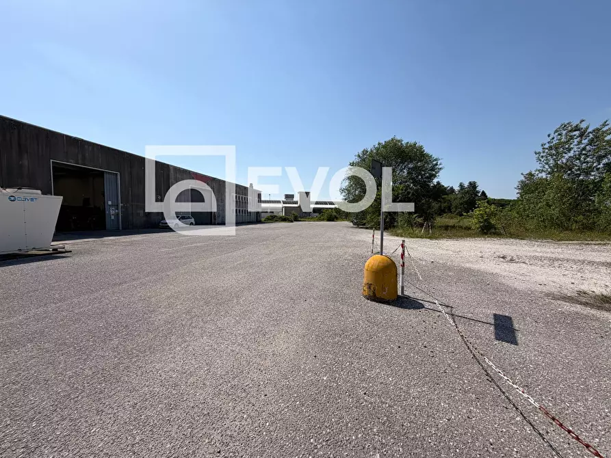 Immagine 17 di Capannone industriale in affitto  in Via Spilimbergo 150 a Martignacco