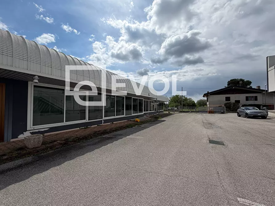 Immagine 8 di Ufficio in affitto  in via Mulino Pevar 56 a Buja