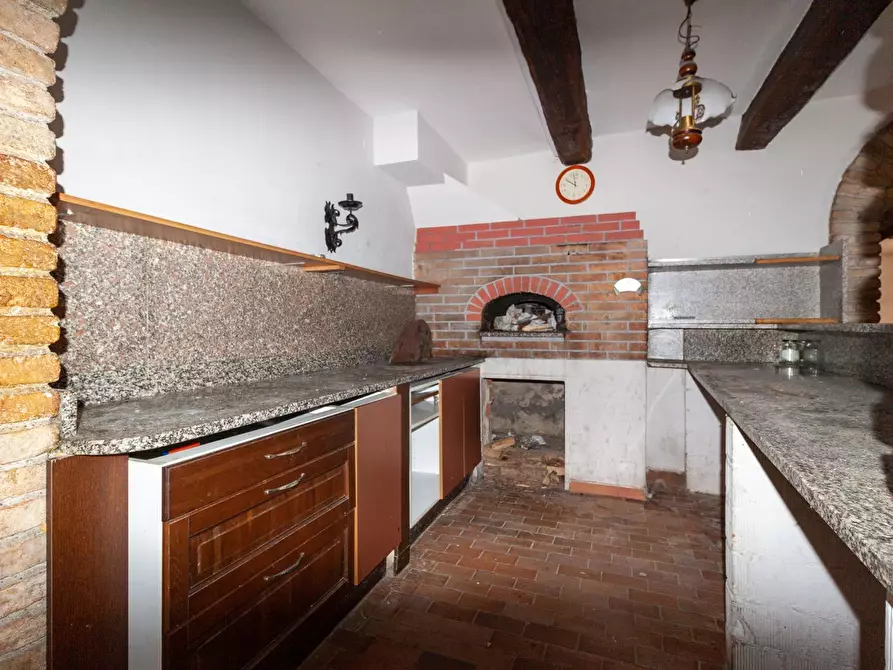 Immagine 11 di Locale commerciale in affitto  in Via Antonio de Pellegrini 1 a Andreis