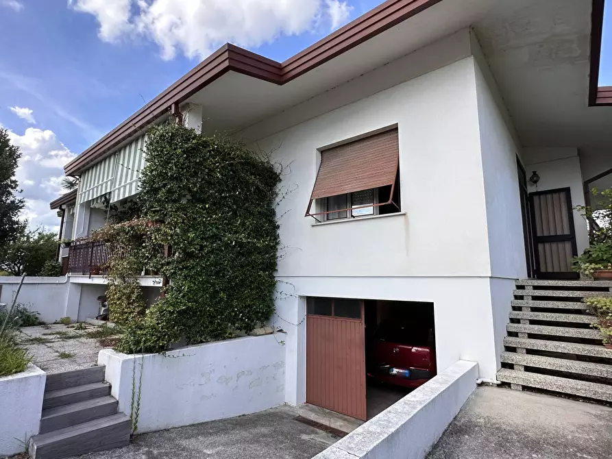 Immagine 1 di Casa semindipendente in vendita  in VIA RAFFAELLO 32 a Andreis