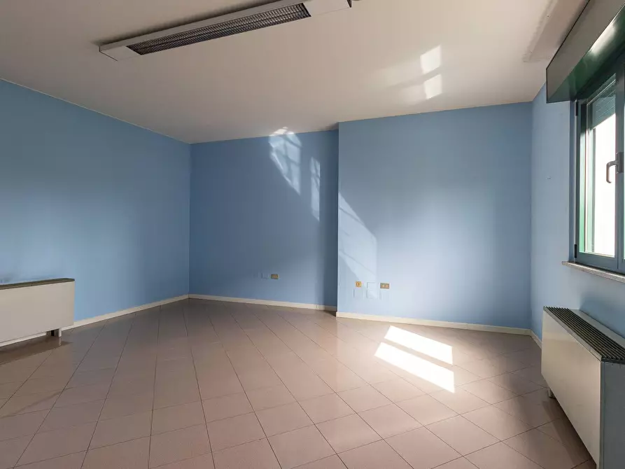 Immagine 6 di Ufficio in vendita  in Via Dante 12 a Pordenone