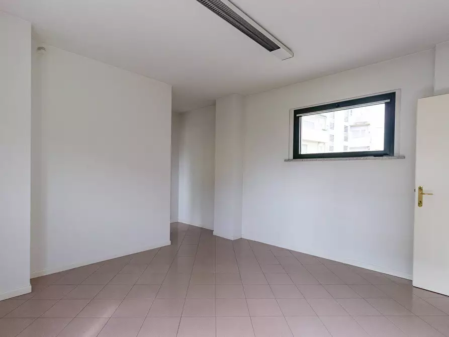 Immagine 8 di Ufficio in vendita  in Via Dante 12 a Pordenone