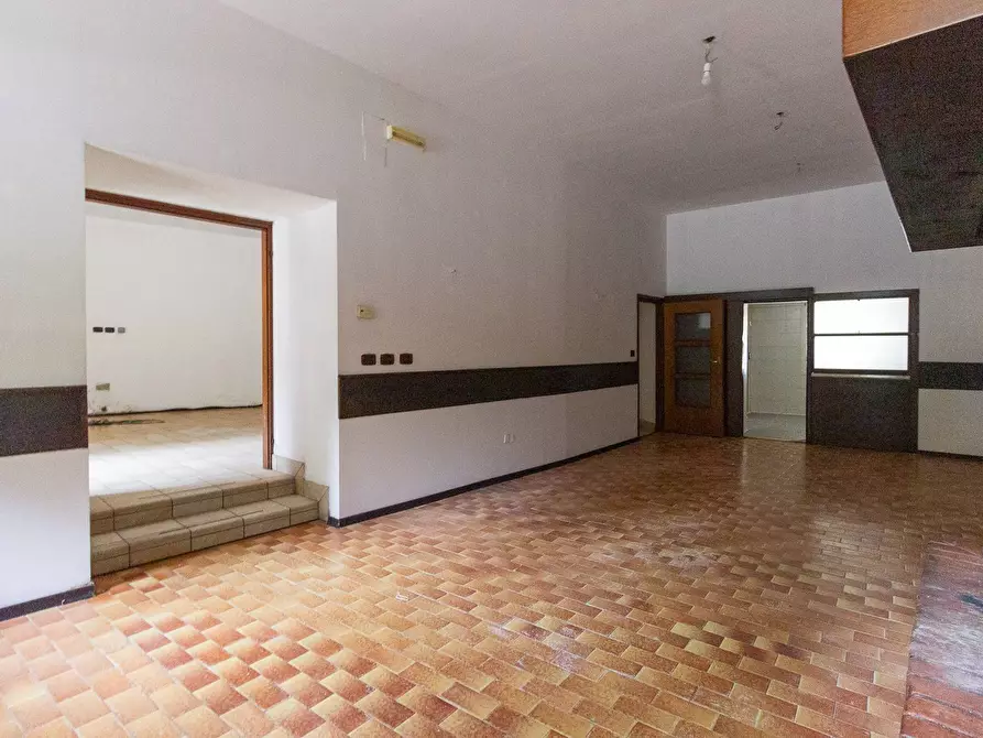 Immagine 21 di Locale commerciale in affitto  in Via Marconi 8 a Andreis