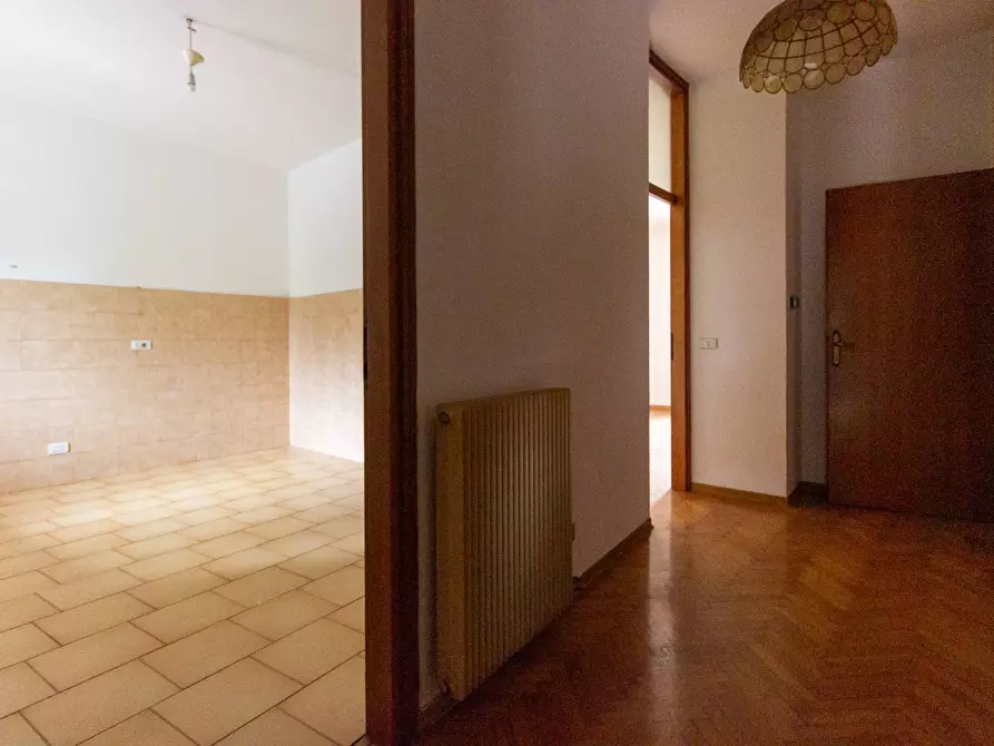 Immagine 28 di Locale commerciale in affitto  in Via Marconi 8 a Andreis