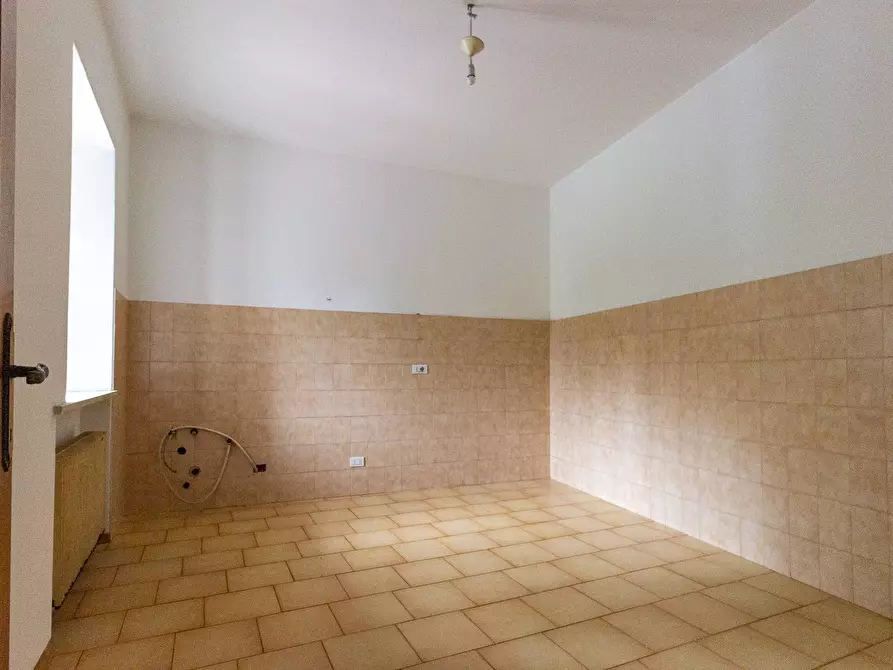 Immagine 29 di Locale commerciale in affitto  in Via Marconi 8 a Andreis