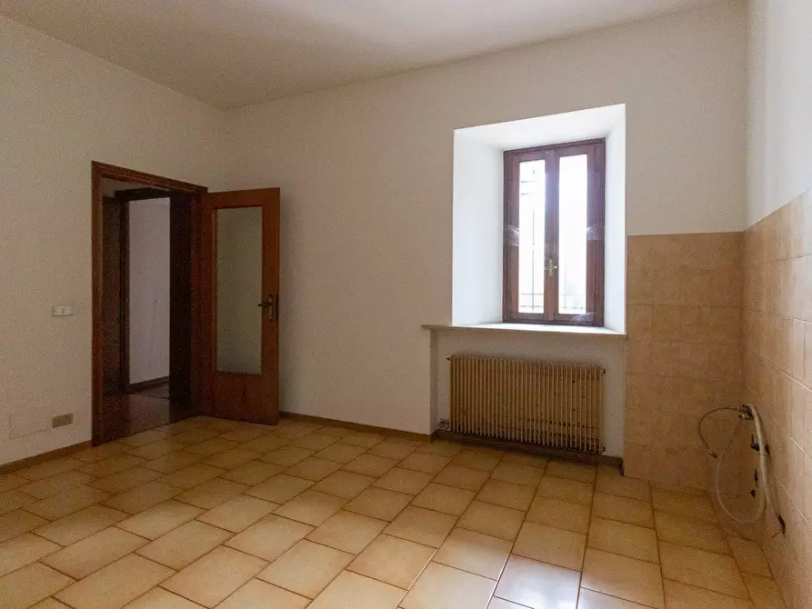 Immagine 35 di Locale commerciale in affitto  in Via Marconi 8 a Andreis