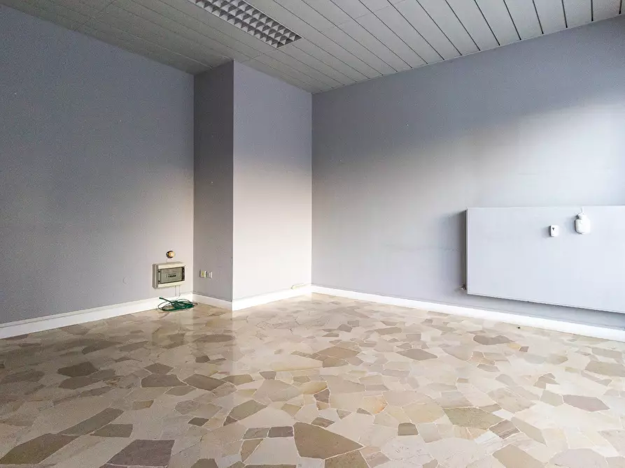 Immagine 3 di Ufficio in vendita  in Via Vallona 17 a Pordenone