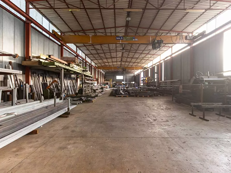 Immagine 25 di Capannone industriale in vendita  in Via Udine 22 a San Giorgio Della Richinvelda