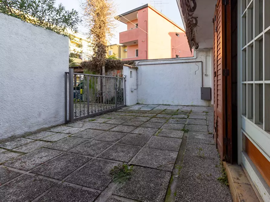 Immagine 4 di Casa indipendente in vendita  in Via Del Fante a Pordenone