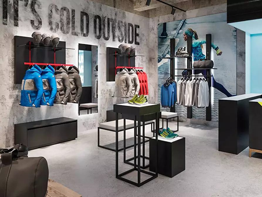 Immagine 1 di Locale commerciale in vendita  in Via San Valentino 26 a Pordenone