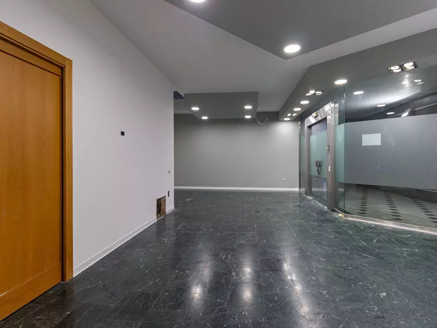 Immagine 6 di Locale commerciale in affitto  in Corso Garibaldi 71 a Pordenone