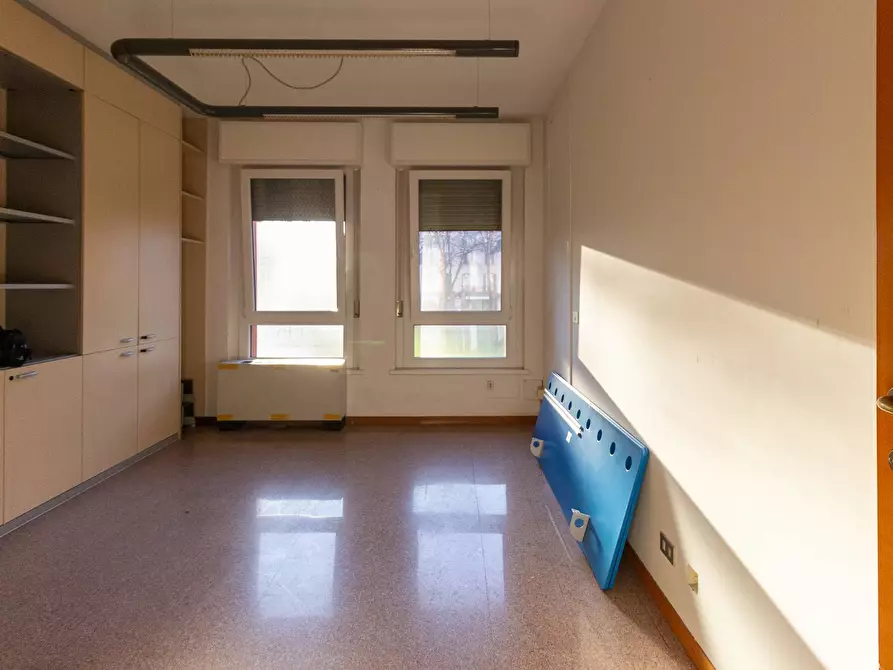 Immagine 10 di Ufficio in vendita  in Via Montereale 10 a Pordenone