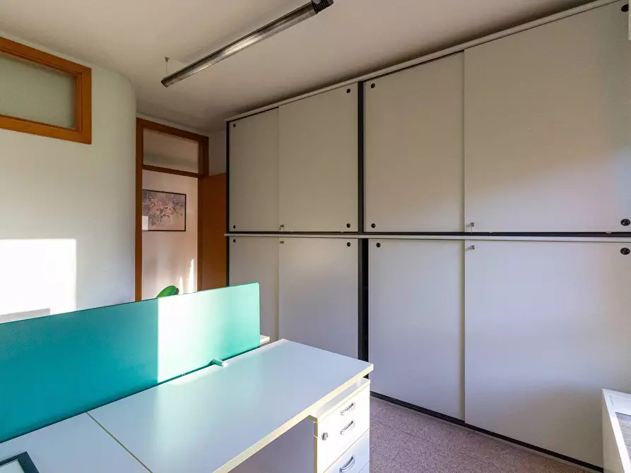 Immagine 12 di Ufficio in vendita  in Via Montereale 10 a Pordenone