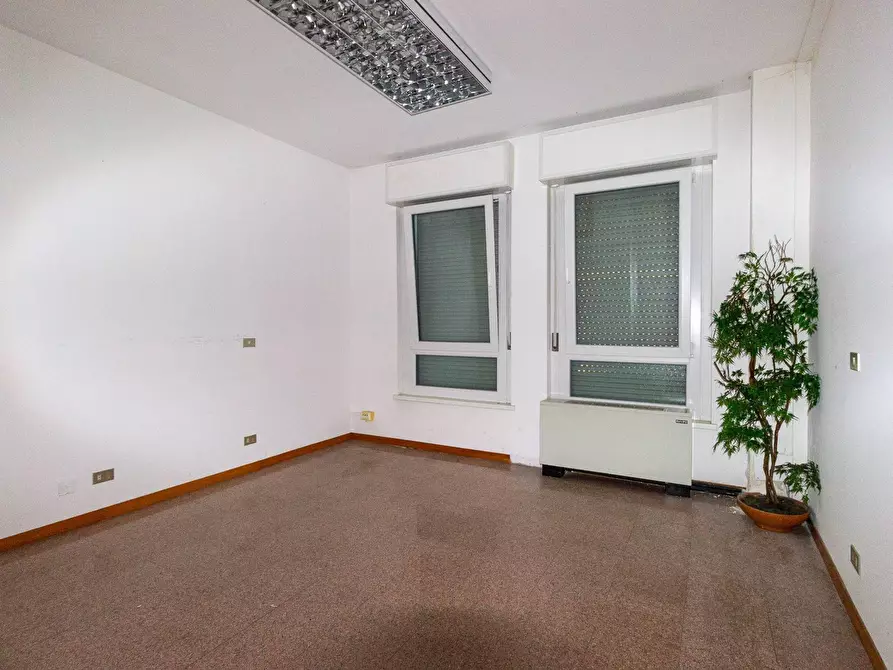 Immagine 14 di Ufficio in vendita  in Via Montereale 10 a Pordenone