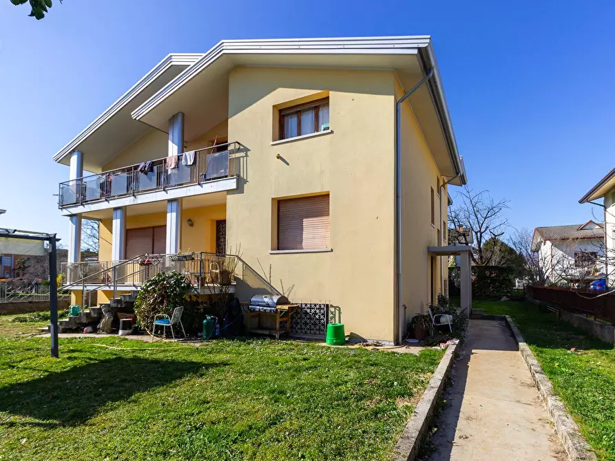 Immagine 38 di Casa semindipendente in vendita  in VIA BERNINI 2 a Cordenons