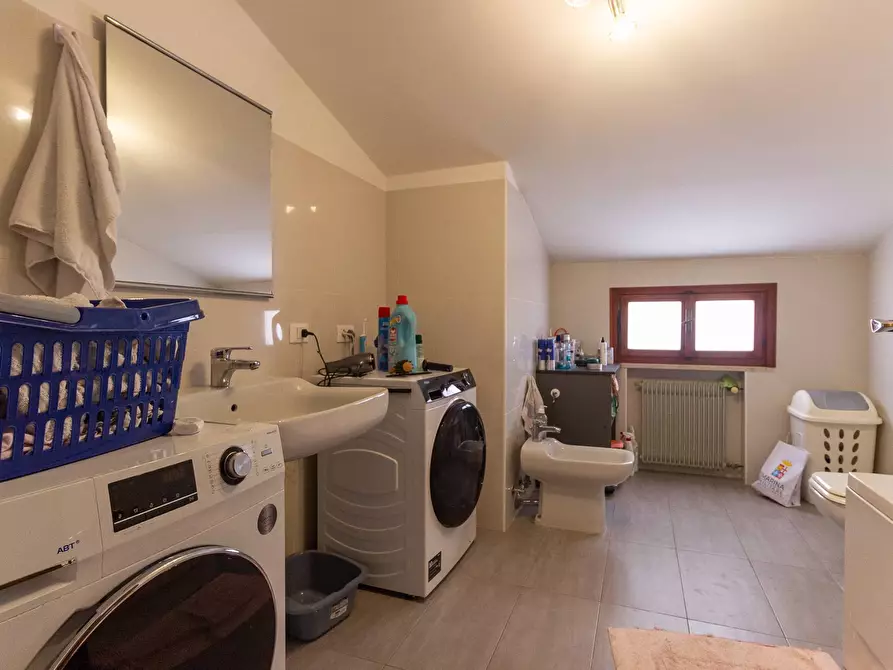 Immagine 47 di Casa semindipendente in vendita  in VIA BERNINI 2 a Cordenons