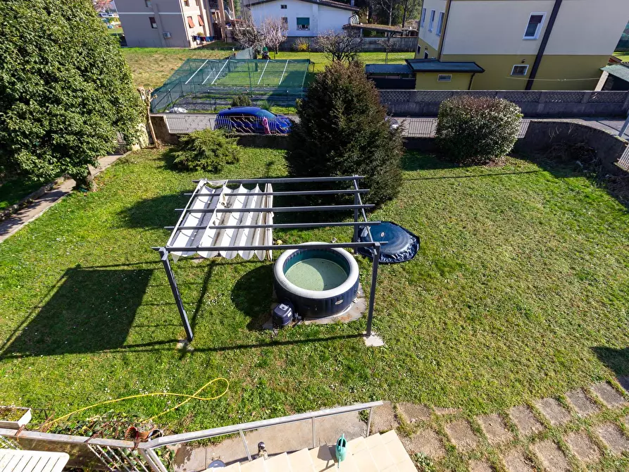 Immagine 54 di Casa semindipendente in vendita  in VIA BERNINI 2 a Cordenons