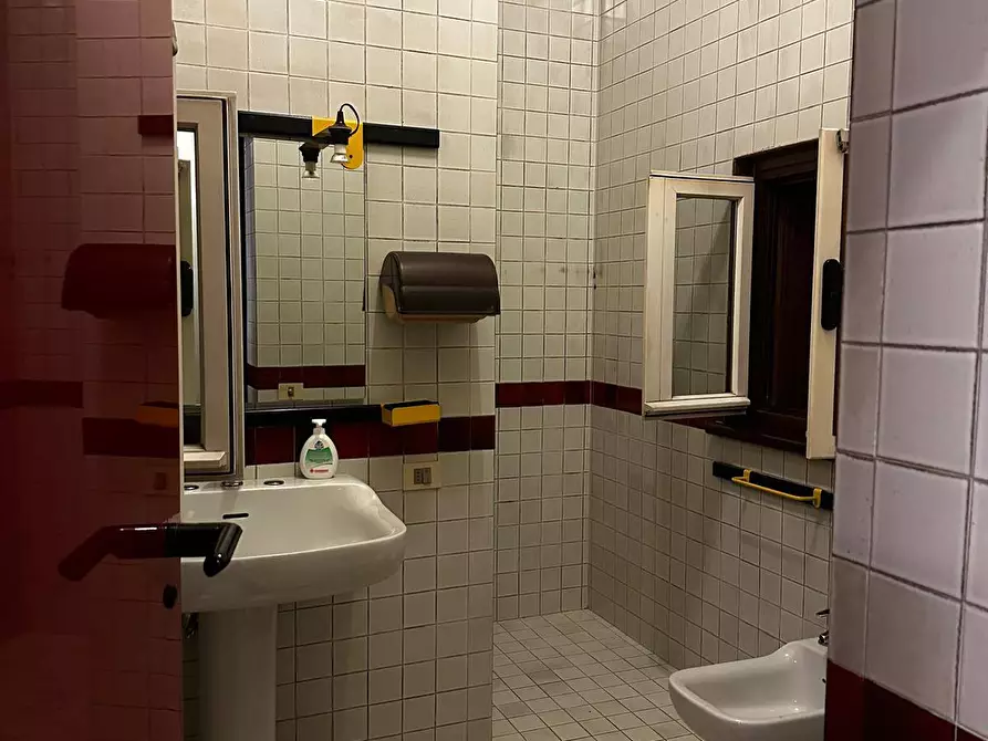 Immagine 4 di Ufficio in vendita  in Via Mazzini 26 a Pordenone