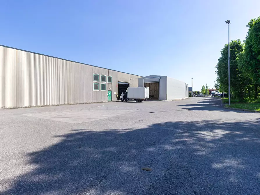 Immagine 7 di Capannone industriale in vendita  in Via del Commercio 1 a Oderzo