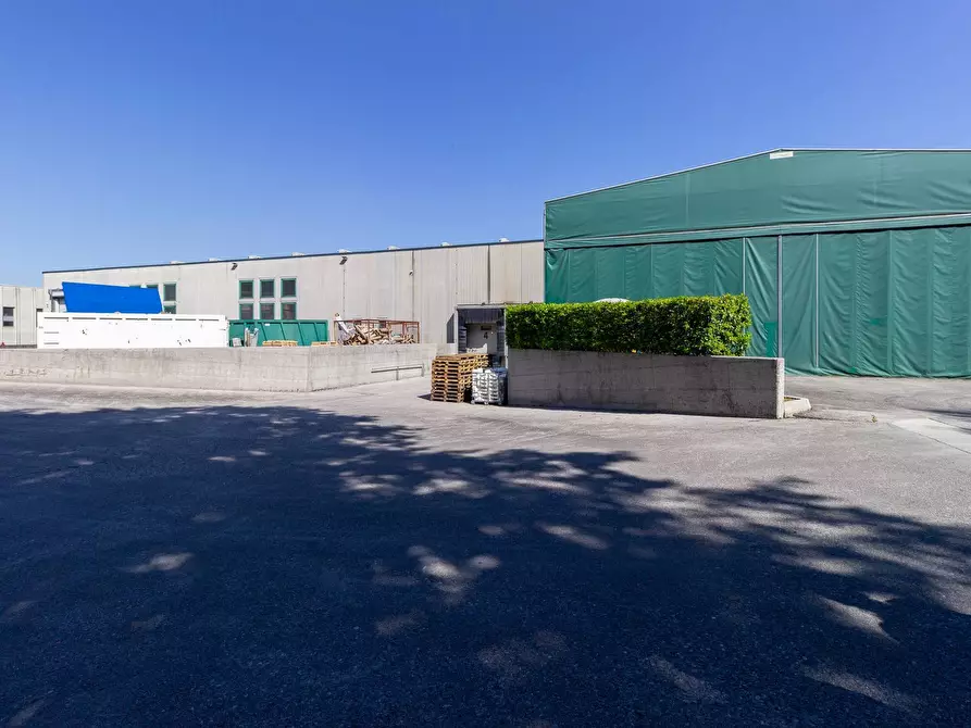 Immagine 9 di Capannone industriale in vendita  in Via del Commercio 1 a Oderzo