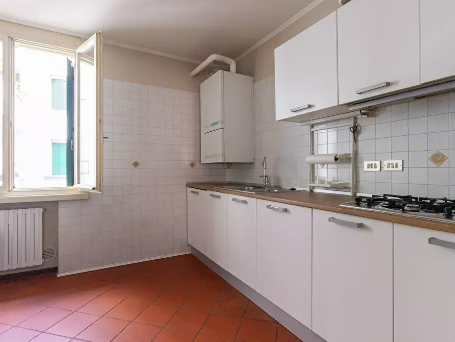 Immagine 8 di Appartamento in vendita  in VIA G.OBERDAN 9 a Pordenone