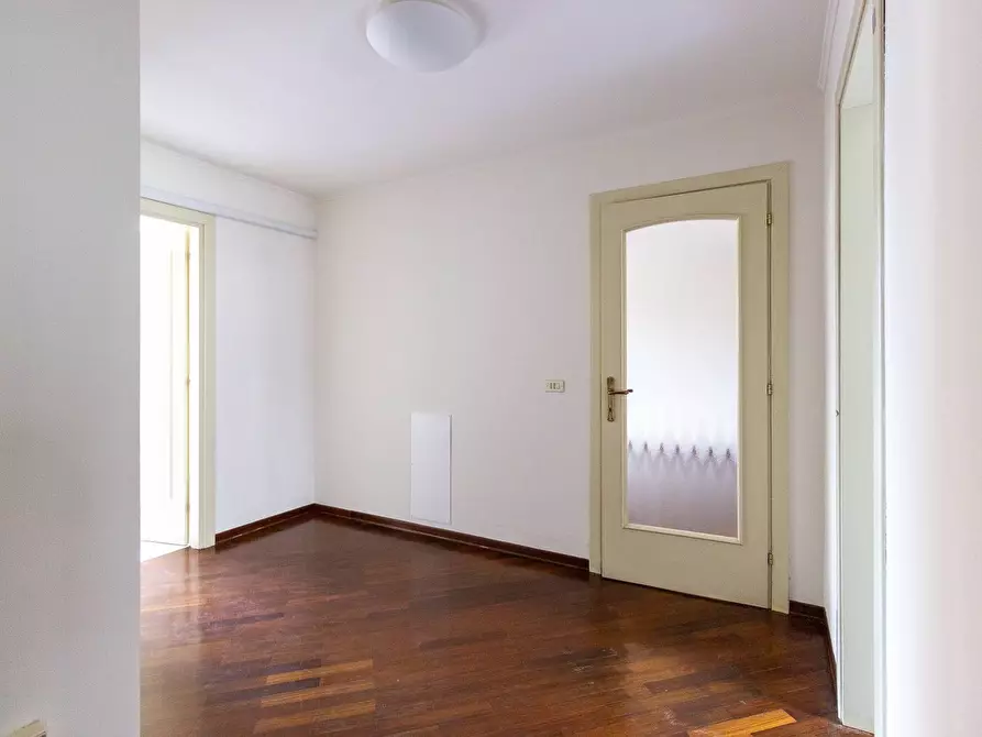 Immagine 13 di Appartamento in vendita  in VIA G.OBERDAN 9 a Pordenone