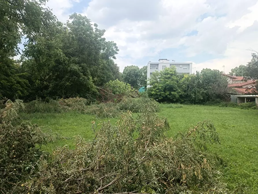 Immagine 4 di Terreno residenziale in vendita  in Via dello Stadio 9 a Pordenone
