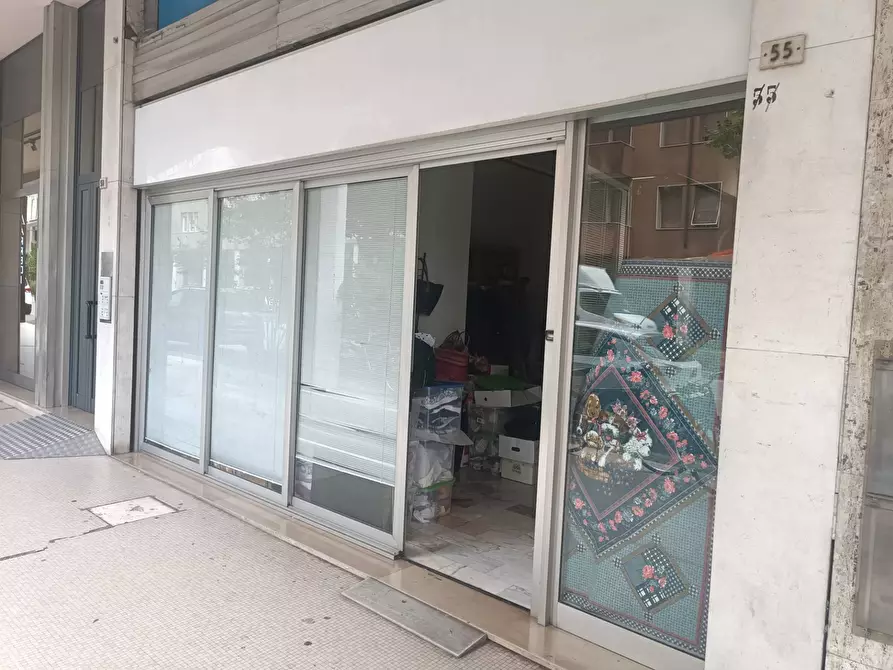 Immagine 4 di Locale commerciale in vendita  in Viale Marconi 55 a Pordenone