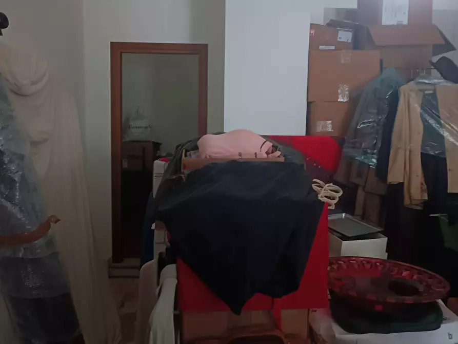 Immagine 6 di Locale commerciale in vendita  in Viale Marconi 55 a Pordenone