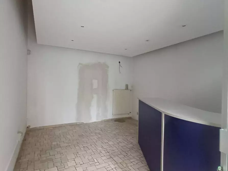 Immagine 2 di Locale commerciale in vendita  in Piazzetta Nino Bixio 19 - 20 - 3 a Pordenone