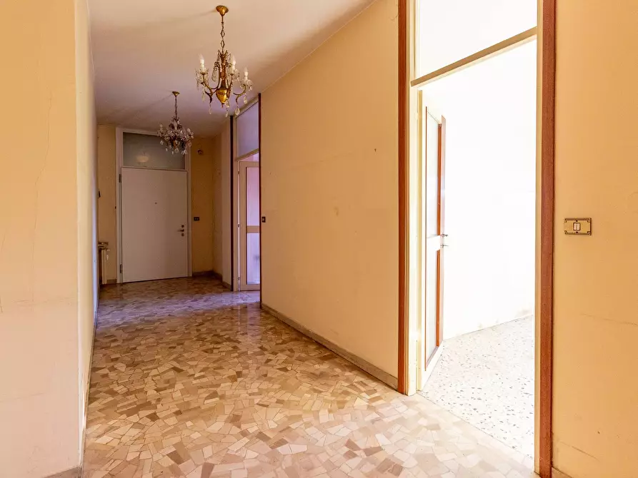 Immagine 3 di Appartamento in vendita  in Piazza Risorgimento 21 a Pordenone