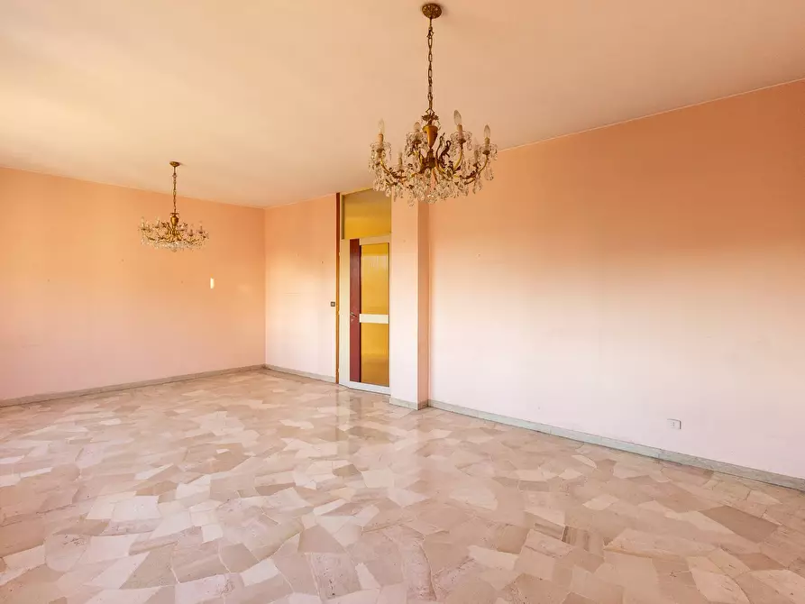 Immagine 7 di Appartamento in vendita  in Piazza Risorgimento 21 a Pordenone