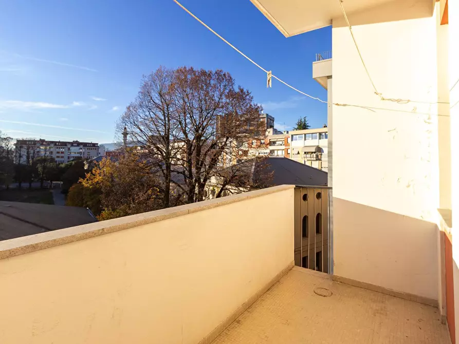 Immagine 1 di Appartamento in vendita  in Piazza Risorgimento 21 a Pordenone