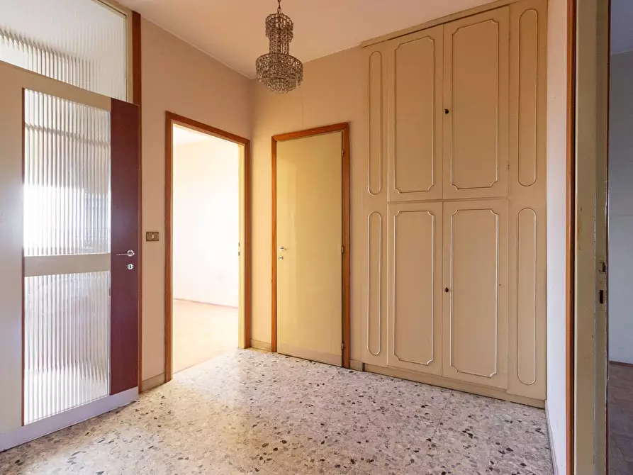 Immagine 14 di Appartamento in vendita  in Piazza Risorgimento 21 a Pordenone