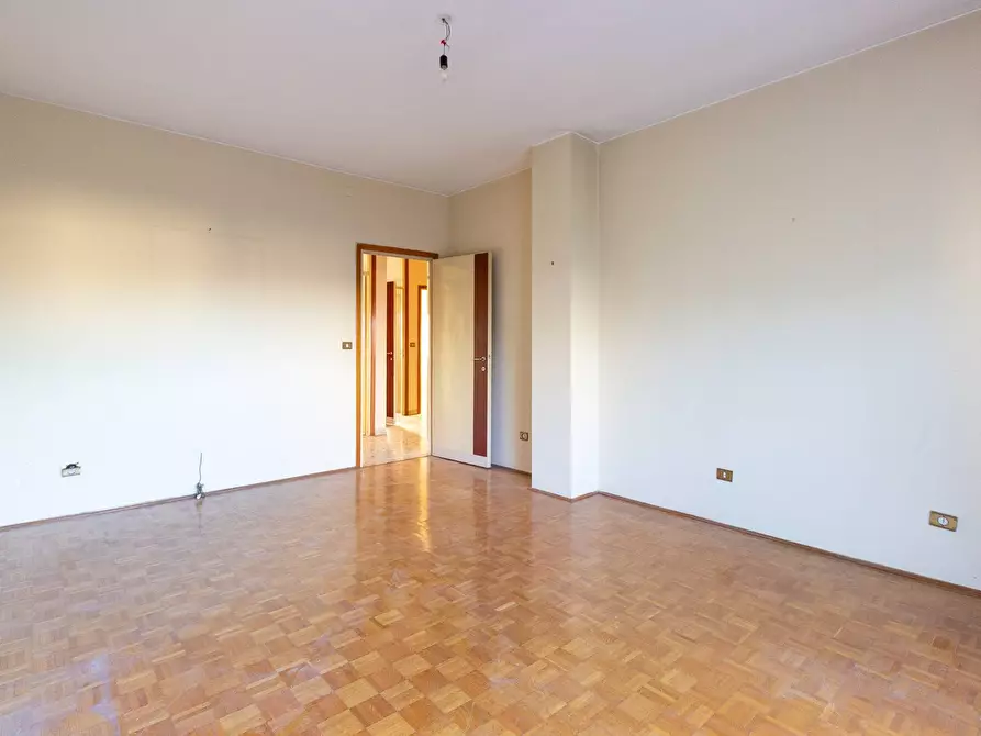 Immagine 23 di Appartamento in vendita  in Piazza Risorgimento 21 a Pordenone