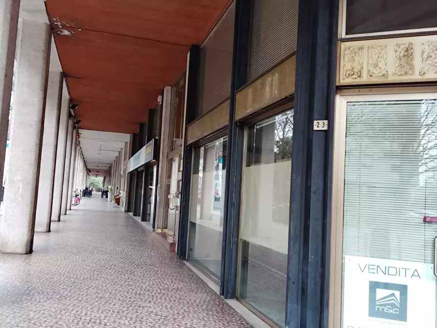 Immagine 2 di Locale commerciale in vendita  in Largo San Giovanni a Pordenone