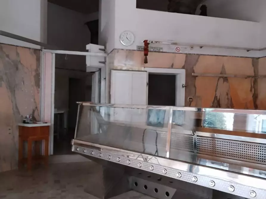 Immagine 3 di Locale commerciale in vendita  in Largo San Giovanni a Pordenone