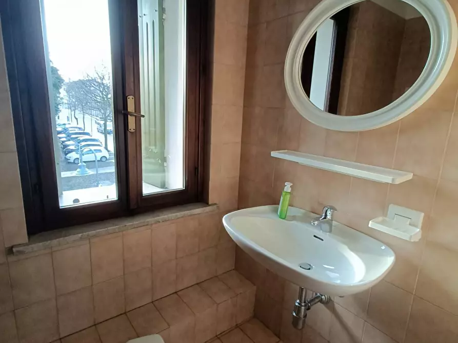 Immagine 4 di Ufficio in affitto  in Via Marconi a Pordenone